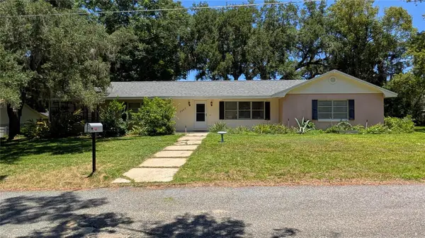 2469 Broadvue Avenue, EUSTIS, FL 32726