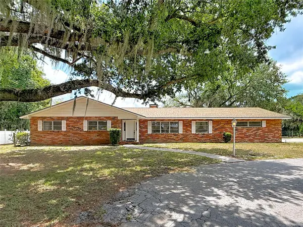 1112 Caballo Road, LEESBURG, FL 34748