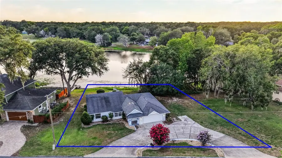 302 E Mirror Lake Drive, Fruitland Park, FL 34731 - #2