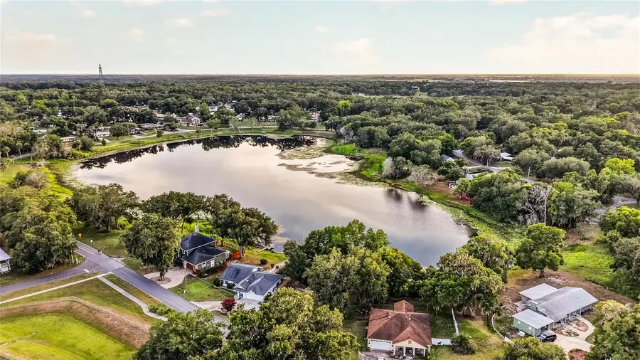 302 E Mirror Lake Drive, Fruitland Park, FL 34731 - #3