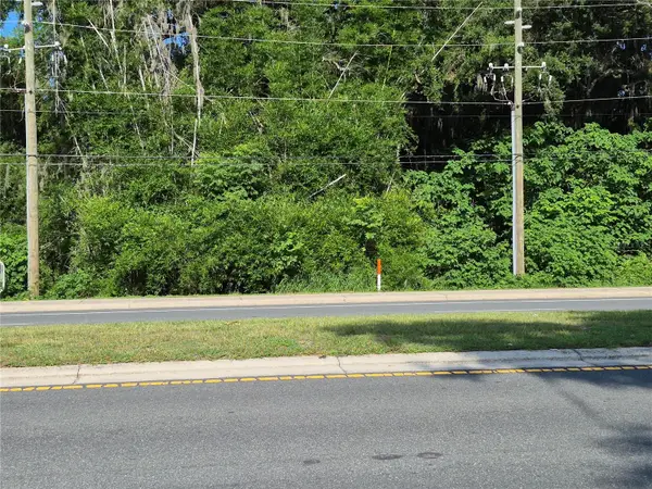 12267 N Us Highway 301, OXFORD, FL 34484