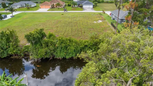 12045 Eagle Point Court, LEESBURG, FL 34788