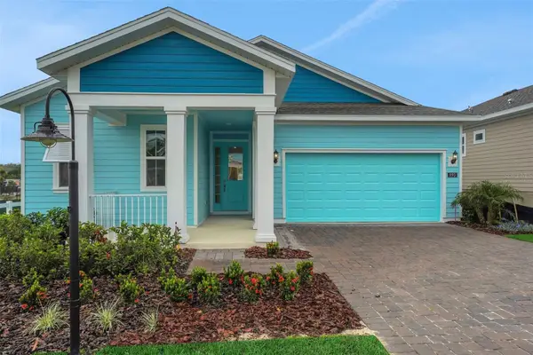 1026 Fiesta Key Circle, LADY LAKE, FL 32159