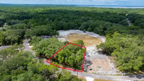 Fisher Lane Court, OCKLAWAHA, FL 32179