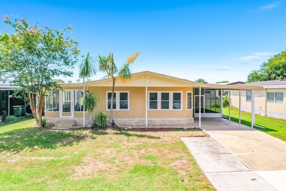 1676 Elkhart Circle, Tavares, FL 32778 - #1