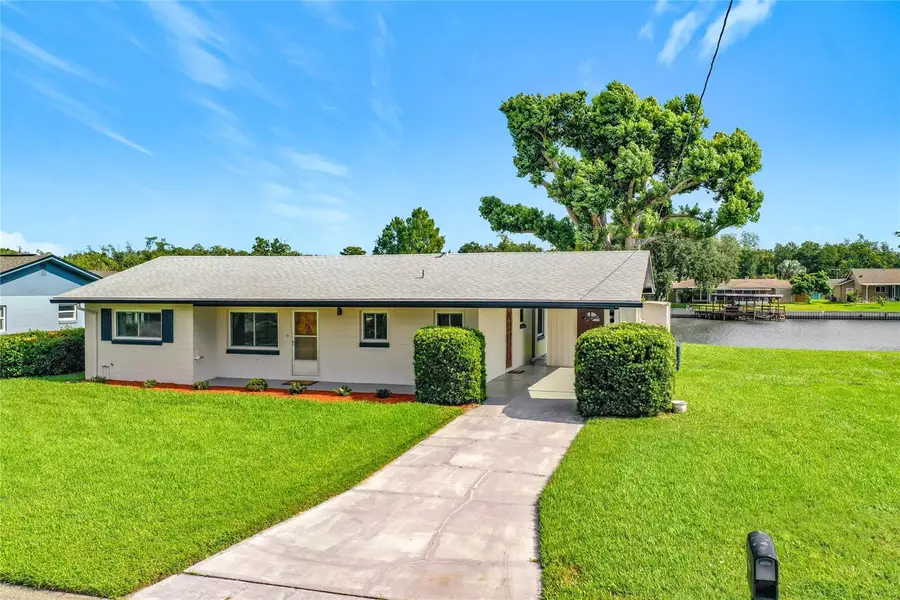 13225 Country Club Drive, Tavares, FL 32778 - #2