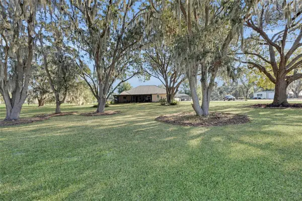 400 Carman Drive, LEESBURG, FL 34748