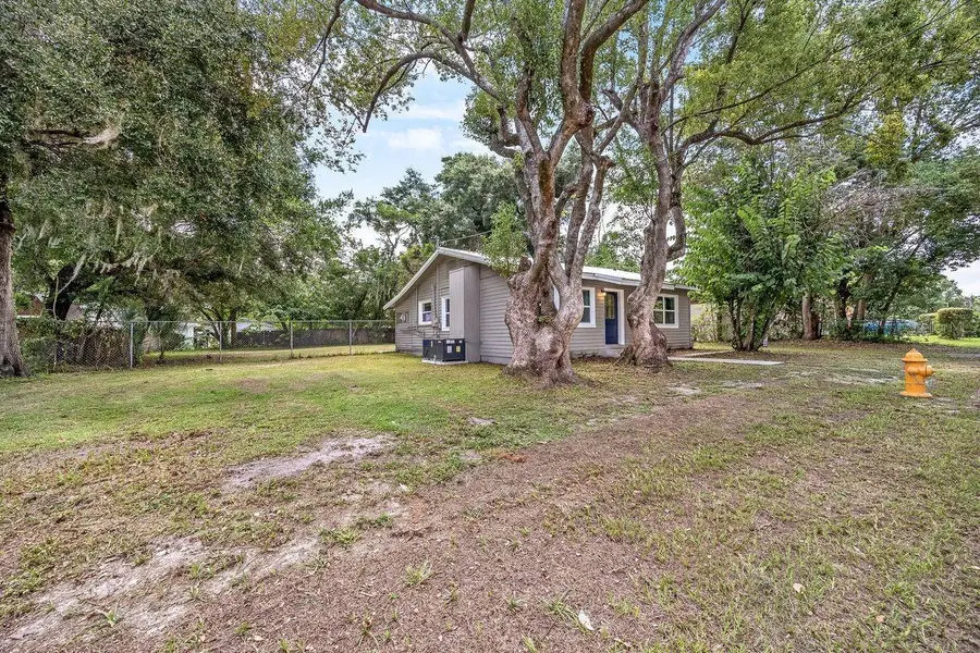 706 N Old Wire Road, Wildwood, FL 34785 - #2