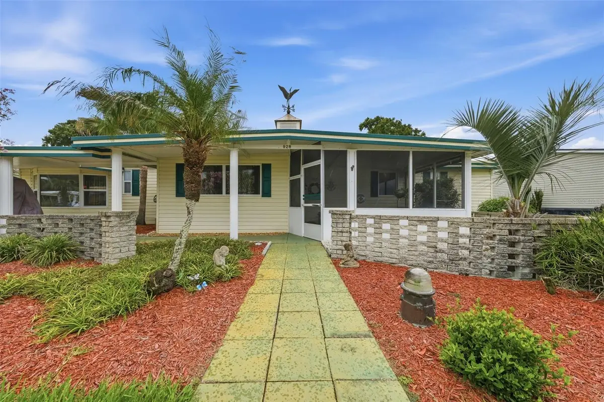 928 Morningview Drive, Tavares, FL 32778 - #1