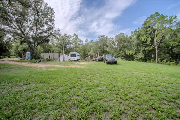 1776 Anderson Lane, LADY LAKE, FL 32159