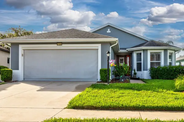 27336 Pine Straw Road, LEESBURG, FL 34748
