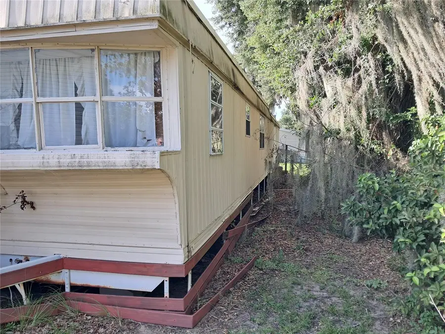 820 Mark Road, Leesburg, FL 34748 - #3