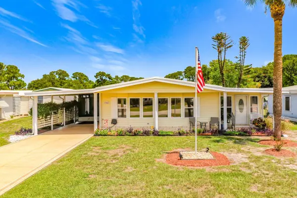 1561 Apache Circle, TAVARES, FL 32778