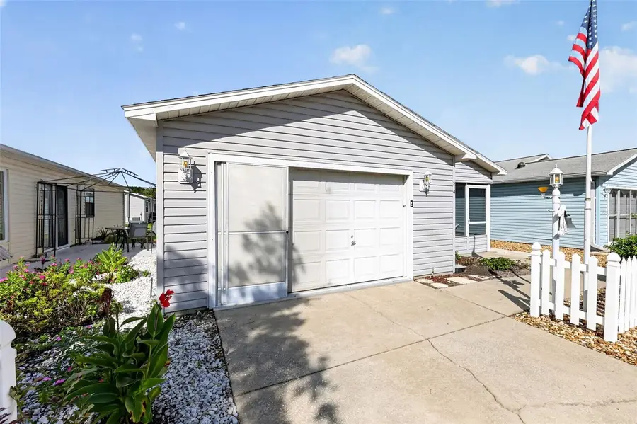 214 Montoya Drive, Lady Lake, FL 32159 - #2