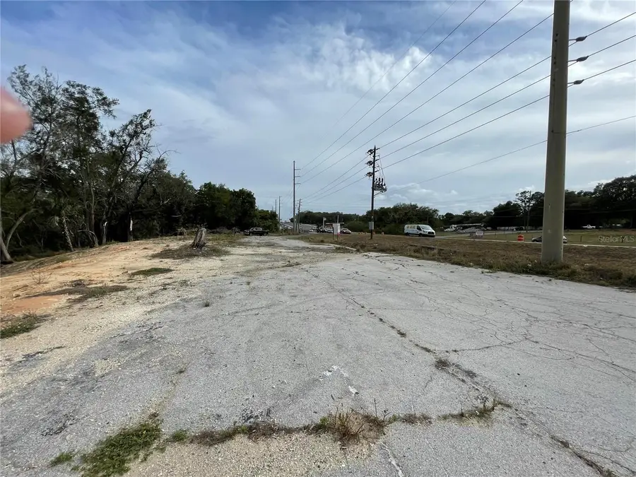 2011 Us Highway 441/27, Fruitland Park, FL 34731 - #3