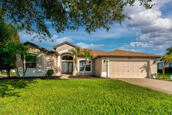 27303 Gingerbread Place, LEESBURG, FL 34748