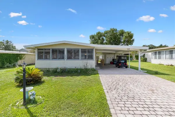 1020 Nell Way, LADY LAKE, FL 32159