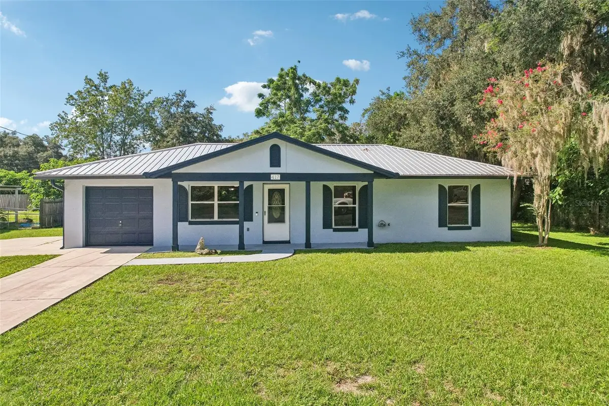 417 W Hunt Avenue, Bushnell, FL 33513 - #1