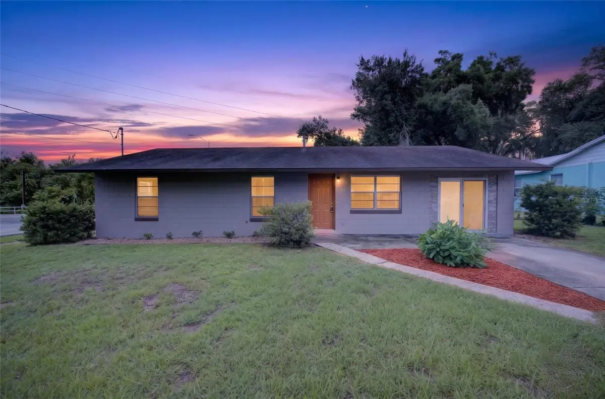 507 S Ohio Ave, Groveland, FL 34736 - #1