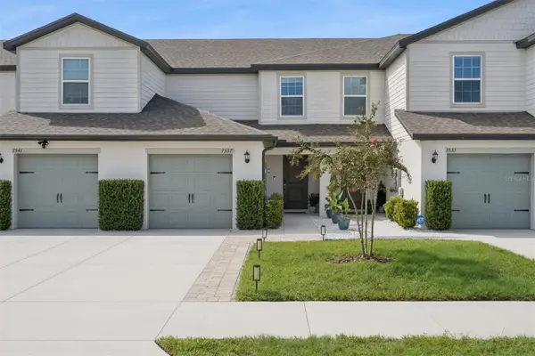 1537 Wynford Circle, TAVARES, FL 32778