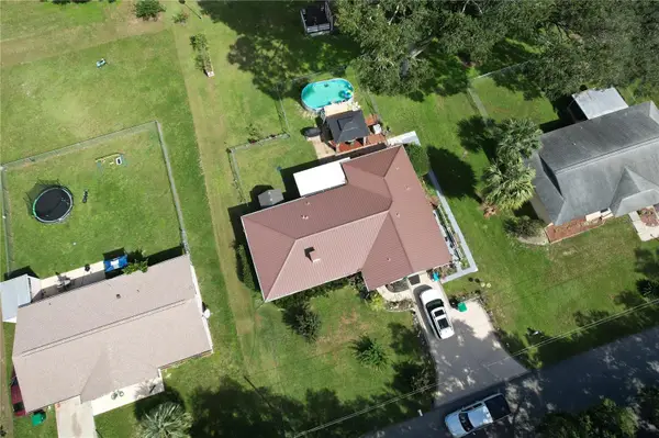 605 First Avenue, LADY LAKE, FL 32159