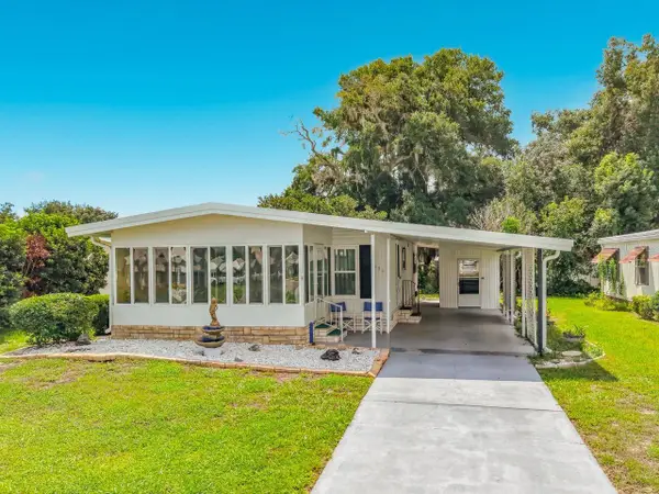 2361 W Coach N Four Drive, LEESBURG, FL 34748