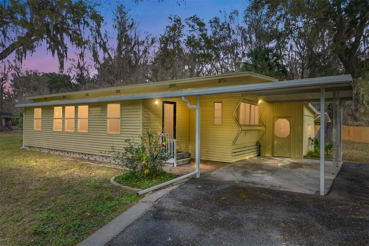 3809 Cr 405n, Lake Panasoffkee, FL 33538 - #1