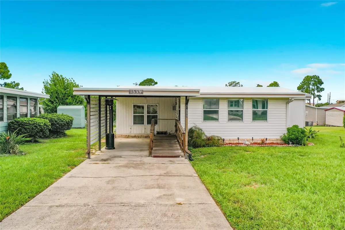 1559 Nassau Circle, Tavares, FL 32778 - #1