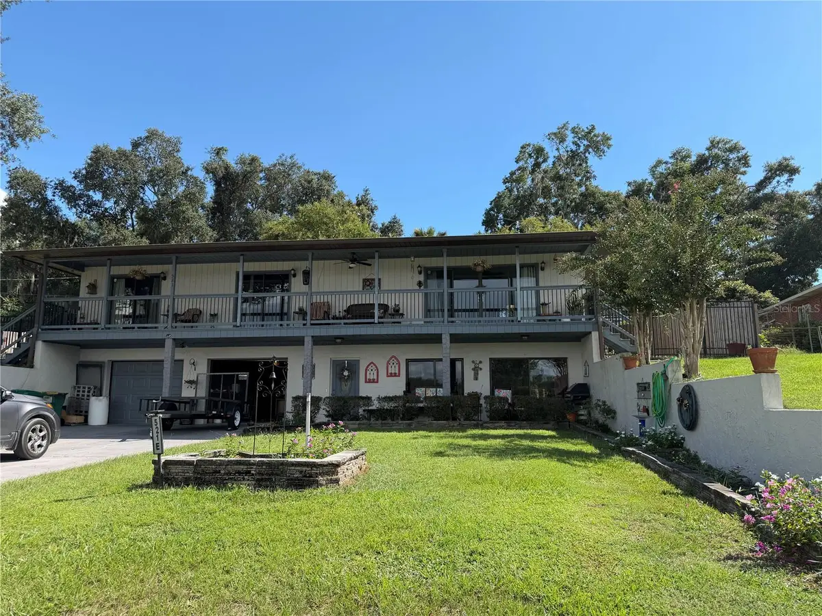 521 E Mirror Lake Drive, Fruitland Park, FL 34731 - #1