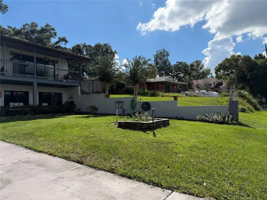521 E Mirror Lake Drive, Fruitland Park, FL 34731 - #3