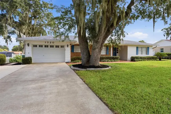 1320 Lee Court, LEESBURG, FL 34748