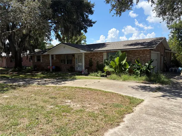 34205 Radio Road, LEESBURG, FL 34788