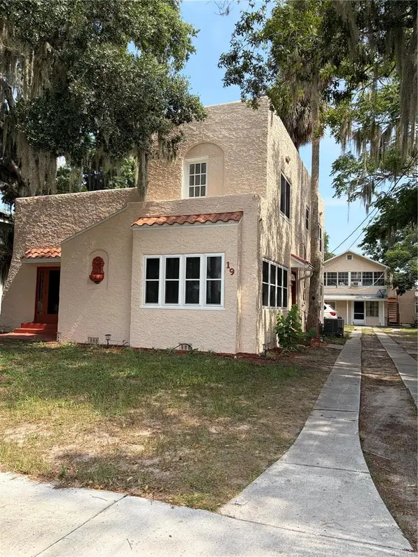 19 W Pendleton Avenue, EUSTIS, FL 32726