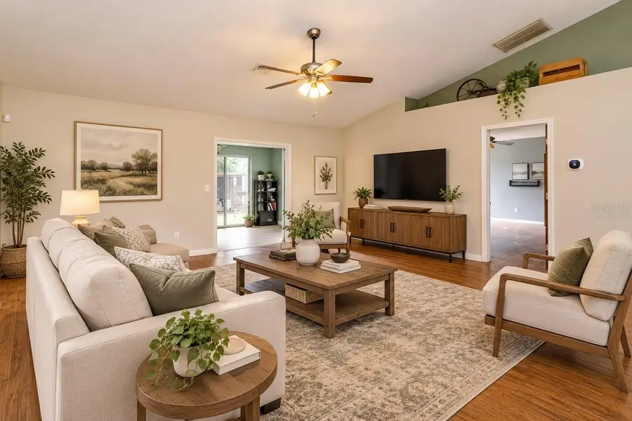 3905 Whispering Pine Court, Mascotte, FL 34753 - #3