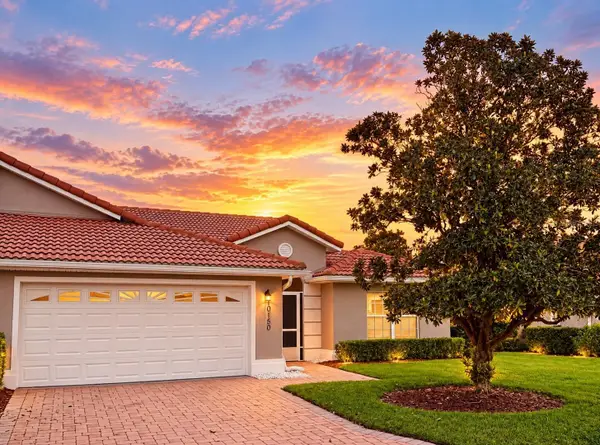 10150 Mainsail Drive, OXFORD, FL 34484