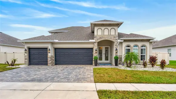 489 Avila Place, HOWEY IN THE HILLS, FL 34737