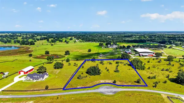 5304 Nantahala Lane, LADY LAKE, FL 32159