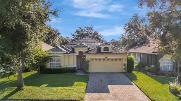 4877 Grassy Knoll Drive, TAVARES, FL 32778