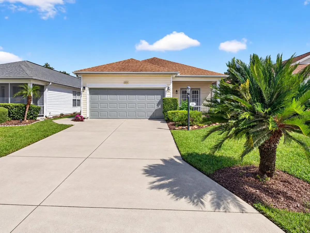 25247 Cranes Roost Circle, Leesburg, FL 34748 - #1