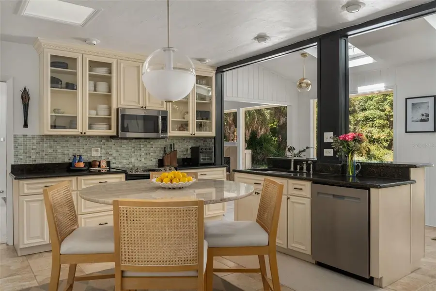 1920 NW 12th Road, Gainesville, FL 32605 - Image #3