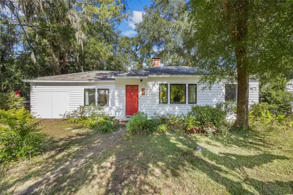 1112 NW 10th Avenue, GAINESVILLE, FL 32601