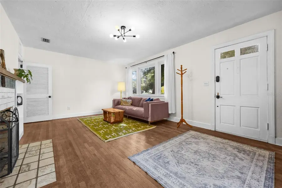 1112 NW 10th Avenue, Gainesville, FL 32601 - Image #3