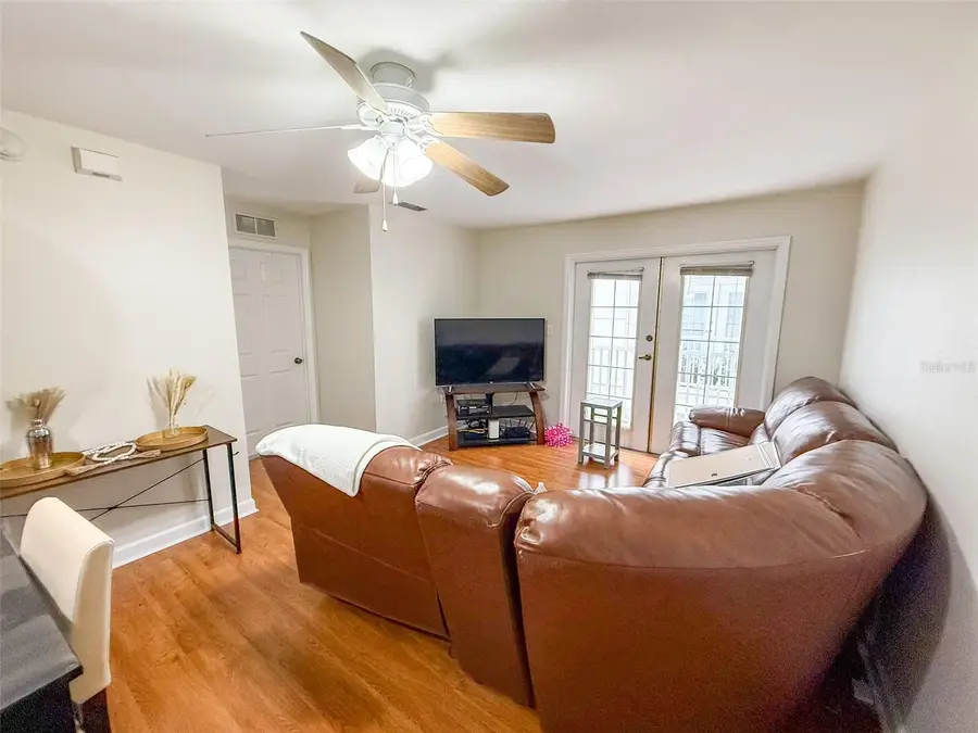 835 SW 9th Street #108, Gainesville, FL 32601 - Image #3