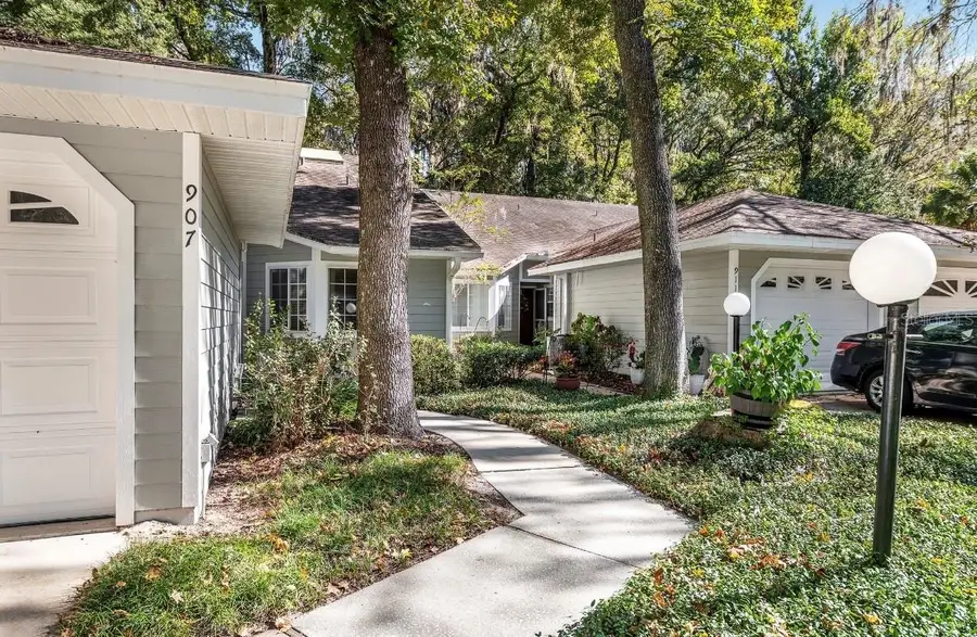 907 SW 51st Way, Gainesville, FL 32607 - Image #2