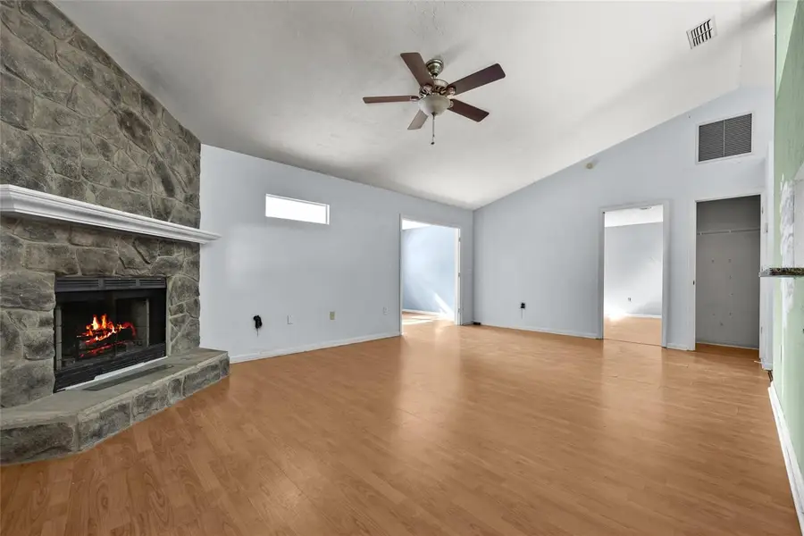 5911 NW 44th Pl, Gainesville, FL 32606 - Image #3