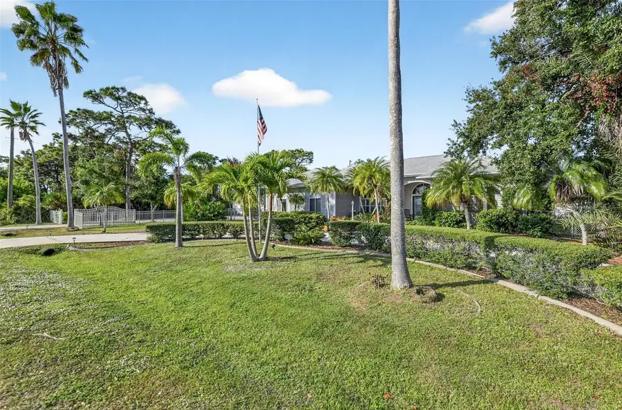 820 Bayshore Drive, Englewood, FL 34223 - Image #3