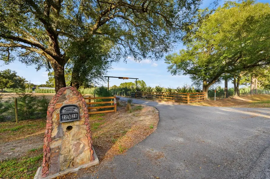 23016 NW 102nd Avenue, Alachua, FL 32615 - Image #2