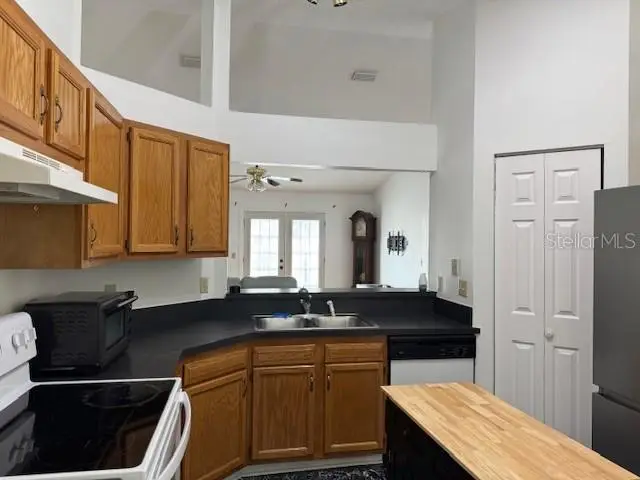 553 SE 42nd Street, Keystone Heights, FL 32656 - #2