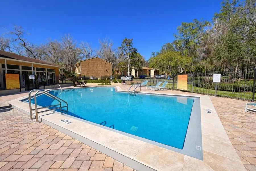 1810 NW 23rd Boulevard #219, Gainesville, FL 32605 - Image #3