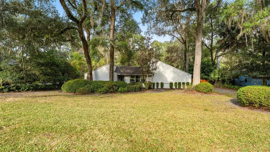 302 SW 77th Terrace, Gainesville, FL 32607 - Image #2